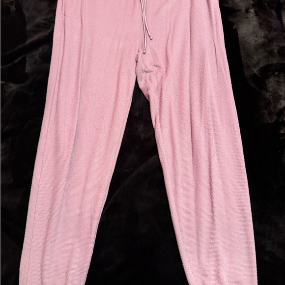 Victoria's Secret Lilac pajama set - Picture 3 of 7